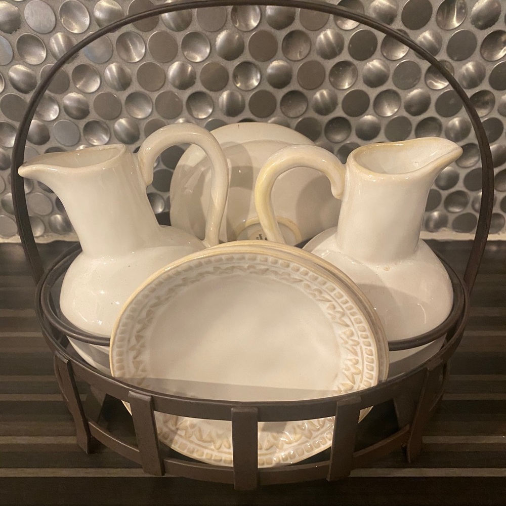 Pottery Barn Juliette Cruet Oil &Vinegar Dispenser